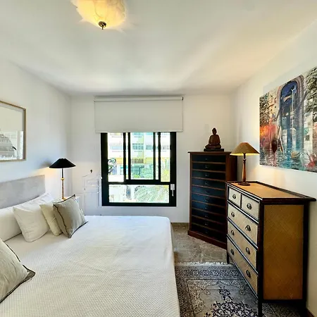 Apartment Ricardo Soriano 12 Center - Eaw Homes